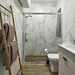 Apartment Private Minutes To Sliema Malta, 2 Ac's, Netflix