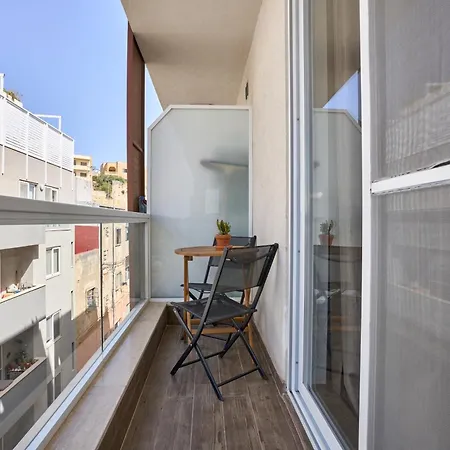 Private Minutes To Sliema Malta, 2 Ac's, Netflix Lejlighed *