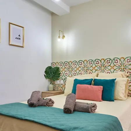 Private Minutes On Foot To Sliema Malta, 2 Ac's & Large Tvs * Gzira