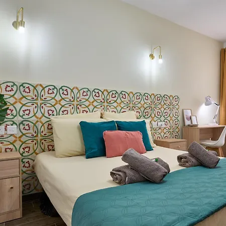 Private Minutes To Sliema Malta, 2 Ac's, Netflix Lejlighed