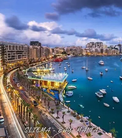Private Minutes On Foot To Sliema Malta, 2 Ac's & Large Tvs Gzira