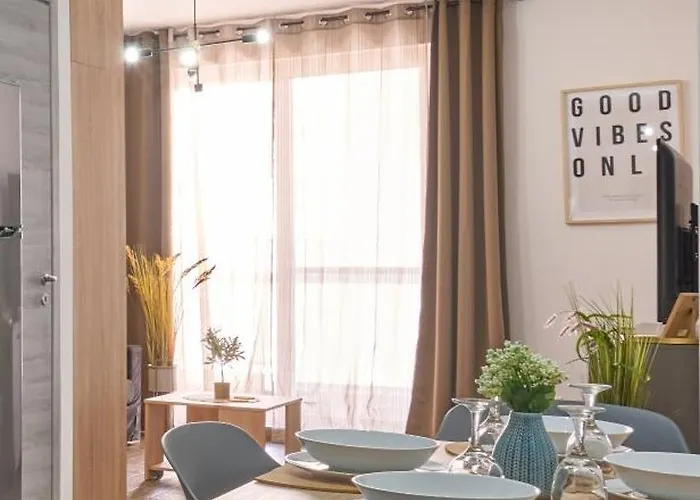 Private Minutes To Sliema Malta, 2 Ac's, Netflix Apartment